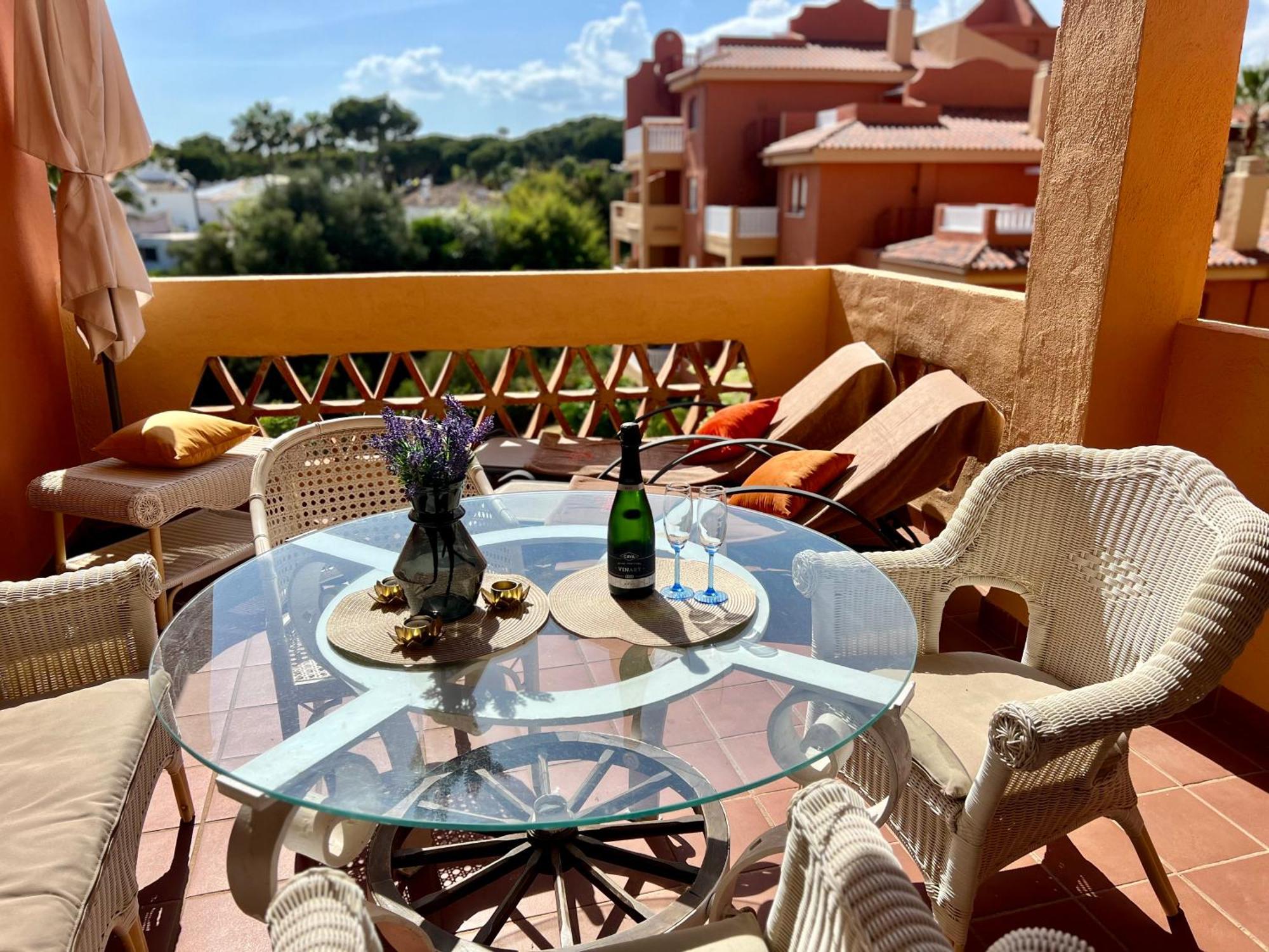2 Bedroom Apartment Marbella East - La Reserva De Marbella Zewnętrze zdjęcie