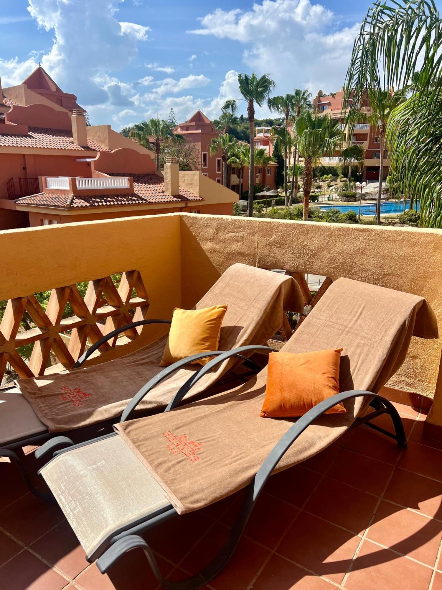 2 Bedroom Apartment Marbella East - La Reserva De Marbella Zewnętrze zdjęcie